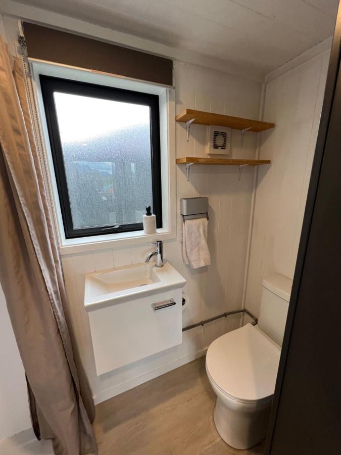 와나카 Tiny House With Mountain Views, Indoor And Outdoor Fire, Private Courtyard Garden 아파트 외부 사진